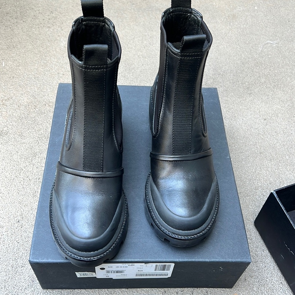 Tory Burch Boots